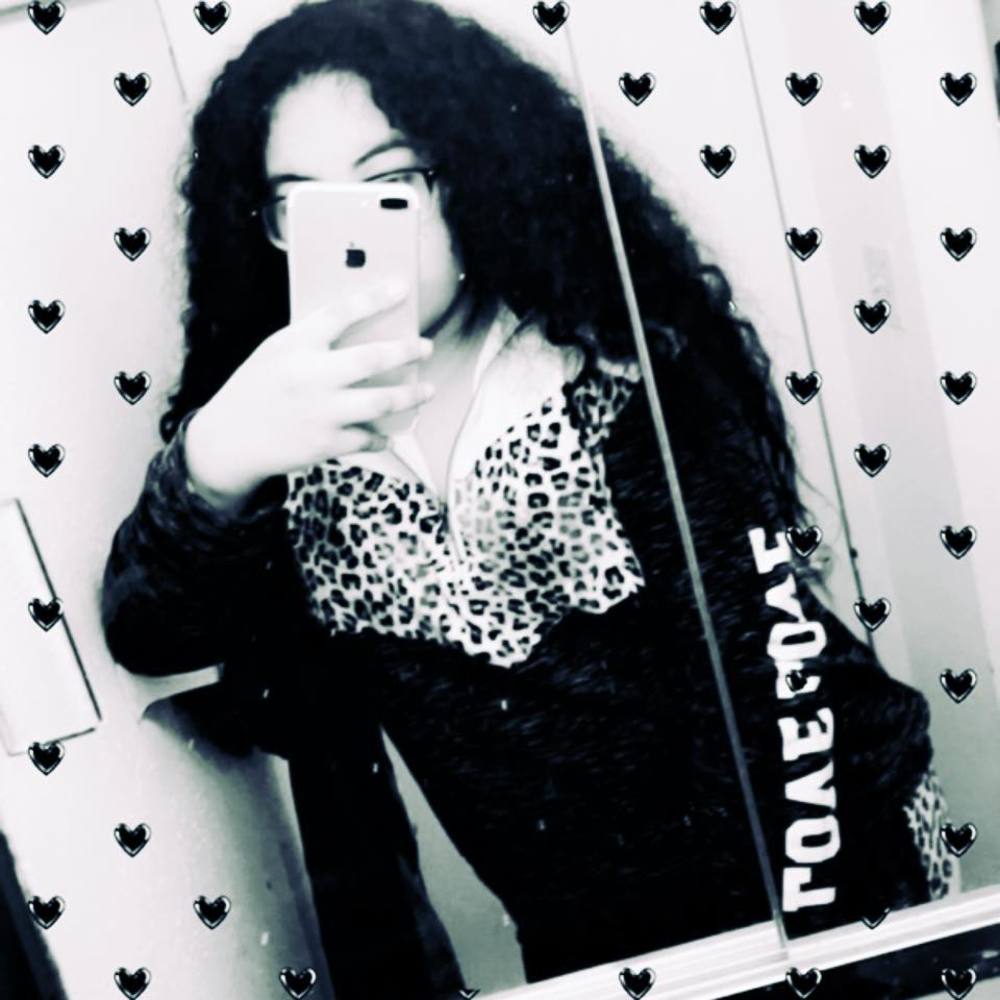 Meet your Posher, Viviana